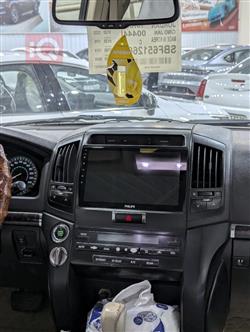 تۆیۆتا لاند کروزەر